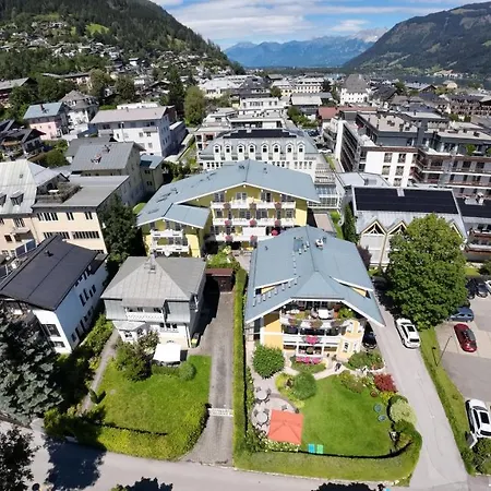 Zellersee 4* ツェル アム ゼー