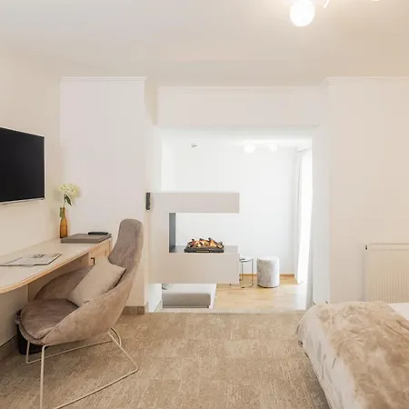 فندق Zellersee زيل أم سي