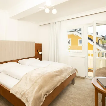 Zellersee 4* ツェル アム ゼー
