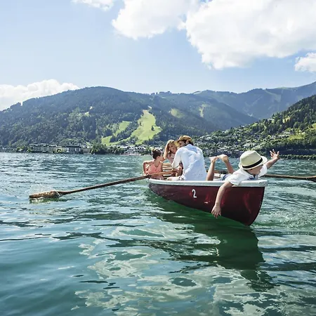 Zellersee ホテル 4*
