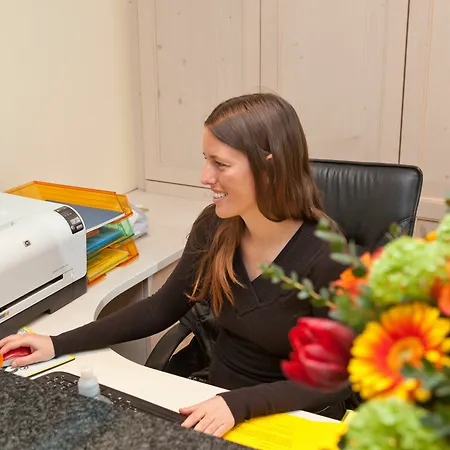 ホテル Zellersee ツェル アム ゼー